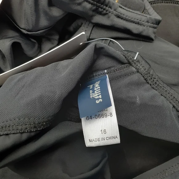 RELISTED - Picture 13 of 14